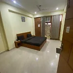 Oyo Flagship Hotel Chhattarpur Inn